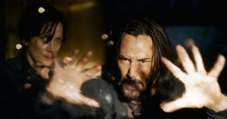matrix4 Keanu Reeves e Carrie-Anne Moss reprisam seus personagens Neo e Trinity em 'Matrix Ressurectios'