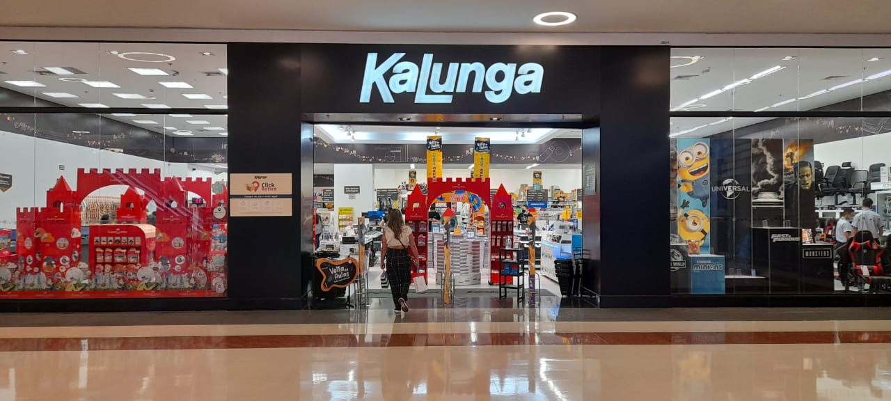 Loja da Kalunga no Shopping Eldorado, em São Paulo (SP)