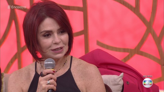A atriz Françoise Forton durante participação no programa 'Encontro com Fátima', da TV Globo