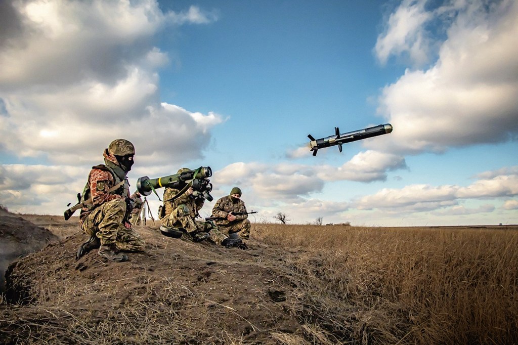 NA DEFESA - Exercício militar na Ucrânia: informações de que o Kremlin quer derrubar o presidente -