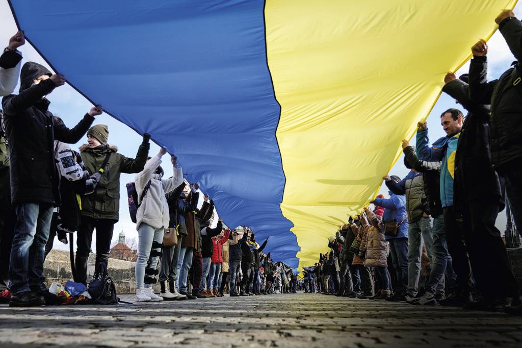 SOLIDARIEDADE - Manifestação pró-Ucrânia em Praga: clamor pela autonomia do país e seu direito de entrar na Otan -