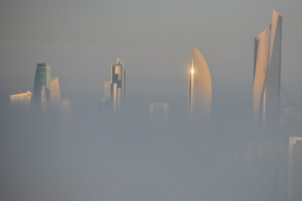 Kuwait City, capital do Kuwait, tem enfrentado temperaturas de 54° Celsius