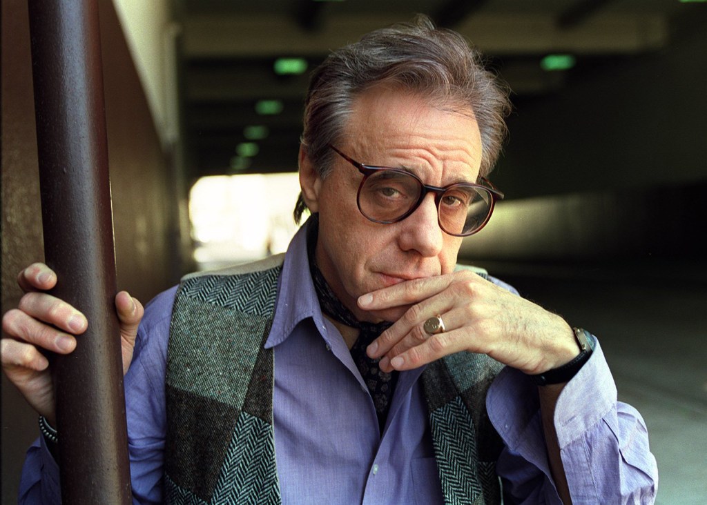 1321532710 - Director Peter Bogdanovich has a new book made up of interviews with famous directors. 15/04/1997Credito: LIZ HAFALIA/The San Francisco Chronicle/Getty Images