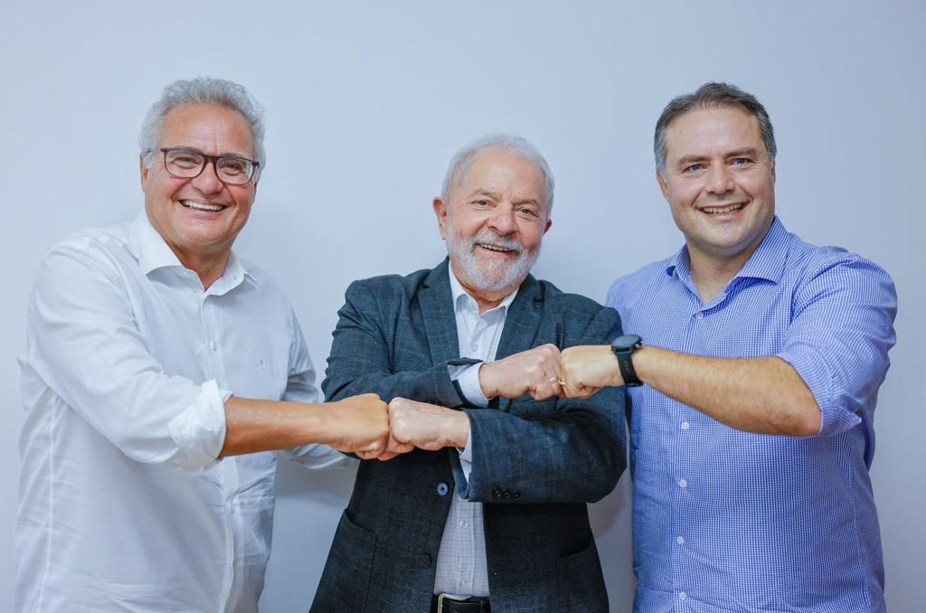 O senador Renan Calheiros (MDB-AL), o ex-presidente Lula (PT) e o governador de Alagoas Renan Filho (MDB)