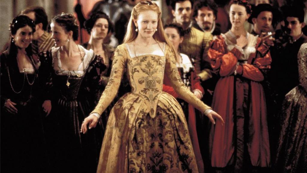 Cate Blanchett como a rainha Elizabeth I