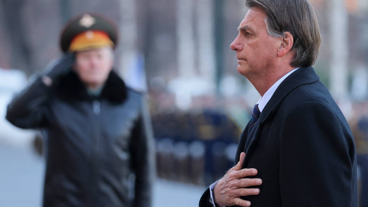 Presidente Jair Bolsonaro participa de cerimônia no Túmulo do Soldado Desconhecido, em Moscou. 16/02/2022