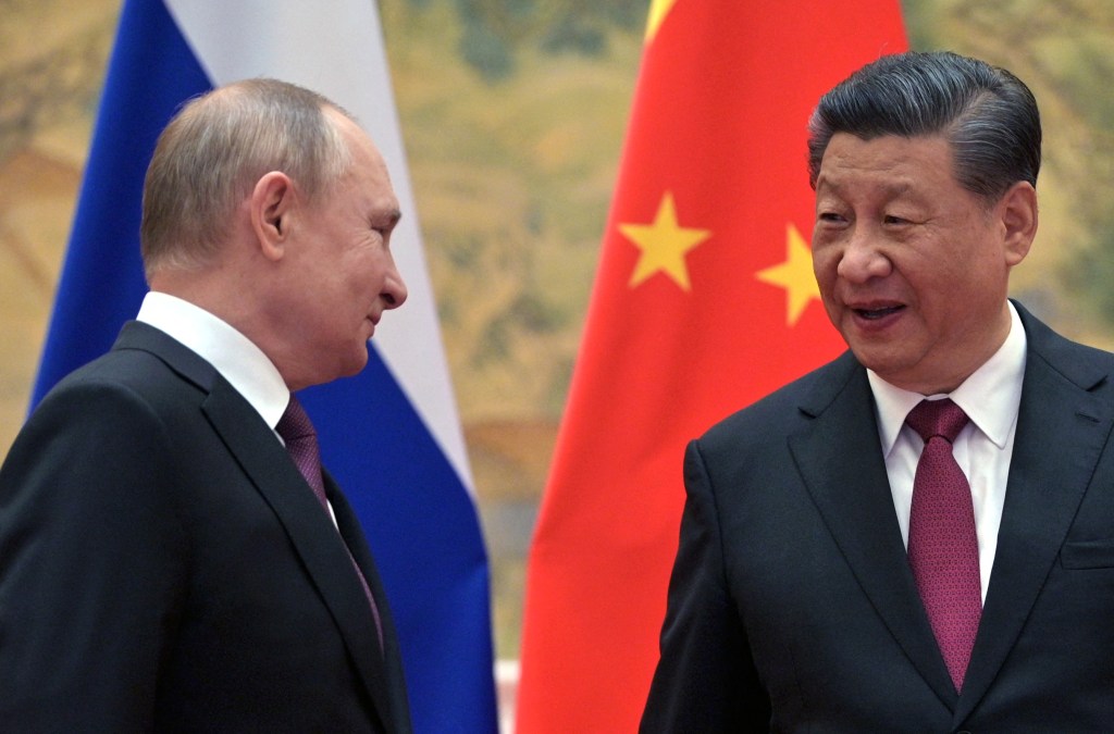 Presidente russo, Vladimir Putin, e presidente chinês, Xi Jinping, durante encontro antes da cerimônia de abertura dos Jogos Olímpicos de Inverno de Pequim. 04/02/2022