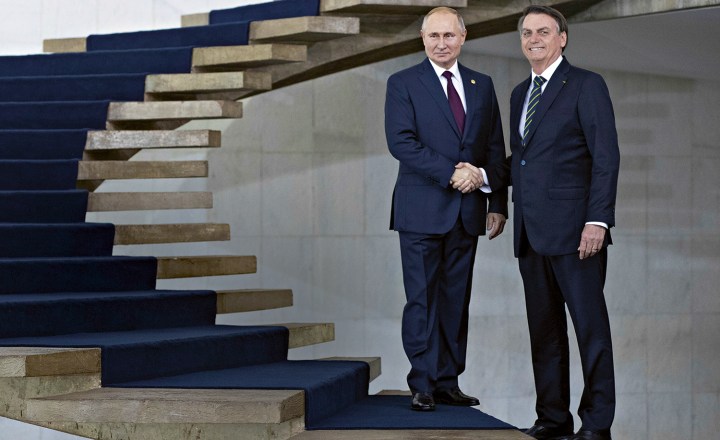 “Somos solidários à Rússia”, diz Bolsonaro a Putin