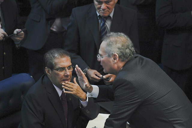 Os senadores Jader Barbalho (MDB-PA) e Renan Calheiros (MDB-AL), em foto de 2019