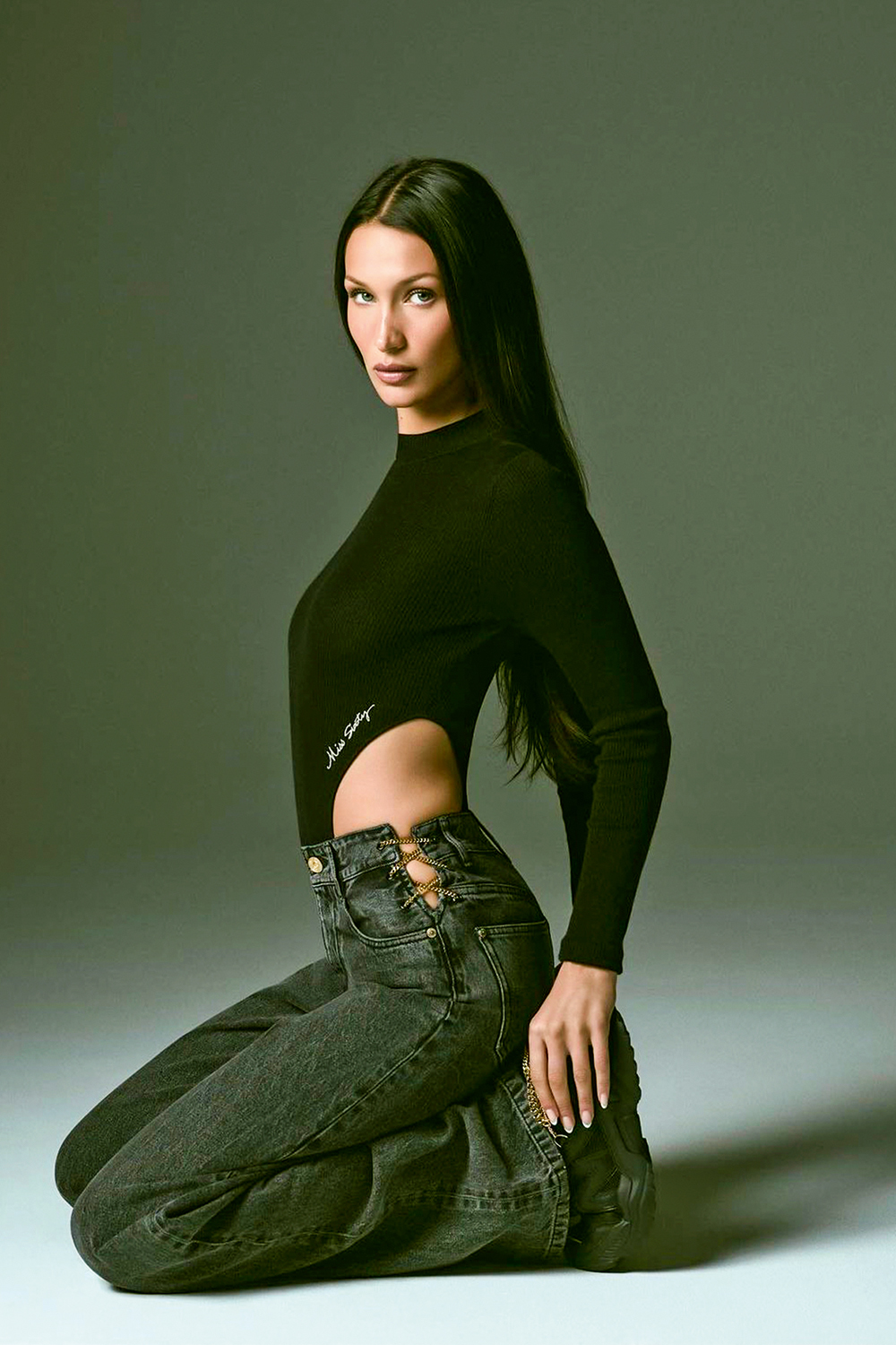 BELLA HADID – INSTAGRAM @BELLAHADID 02 2022 07.jpg BELLA HADID -