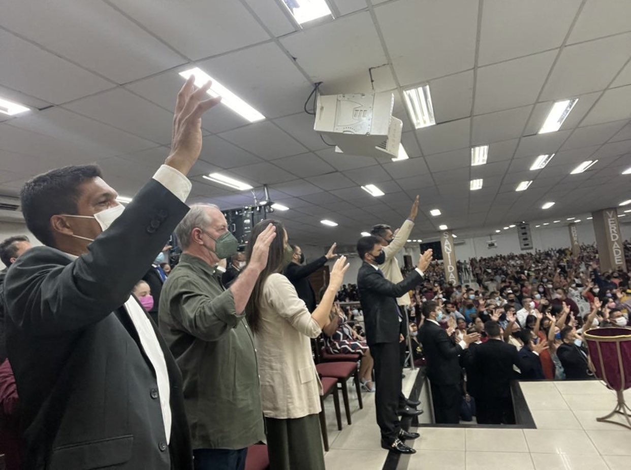 Ciro e Daciolo em culto