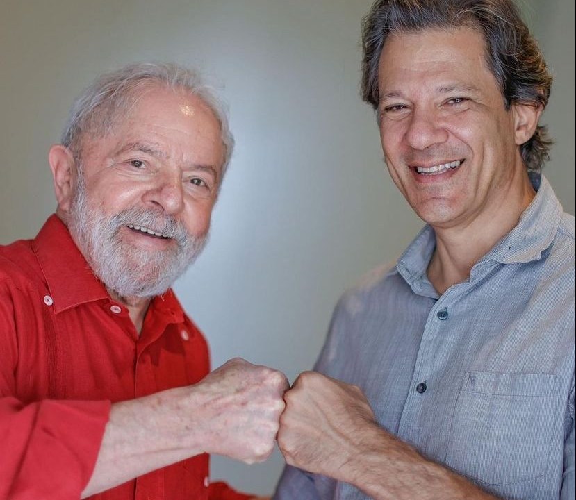 O ex-presidente Luiz Inácio Lula da Silva e o ex-prefeito de SP e ex-ministro da Educação Fernando Haddad