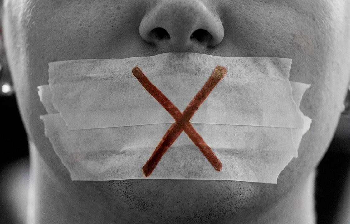 Liberdade de expressão, mordaça, fala, censura, boca