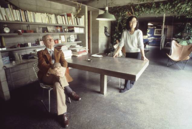 Pietro Maria Bardi e Tomie Ohtake, em 1983 - Pietro Maria Bardi e Tomie Ohtake, em 1983 -