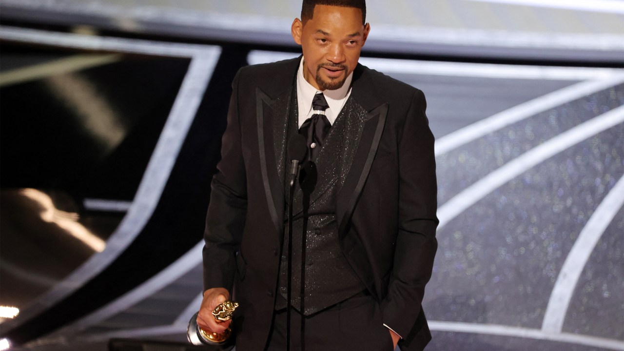 Will Smith recebe o prêmio de melhor ator por 'King Richard' na 94ª edição do Oscar