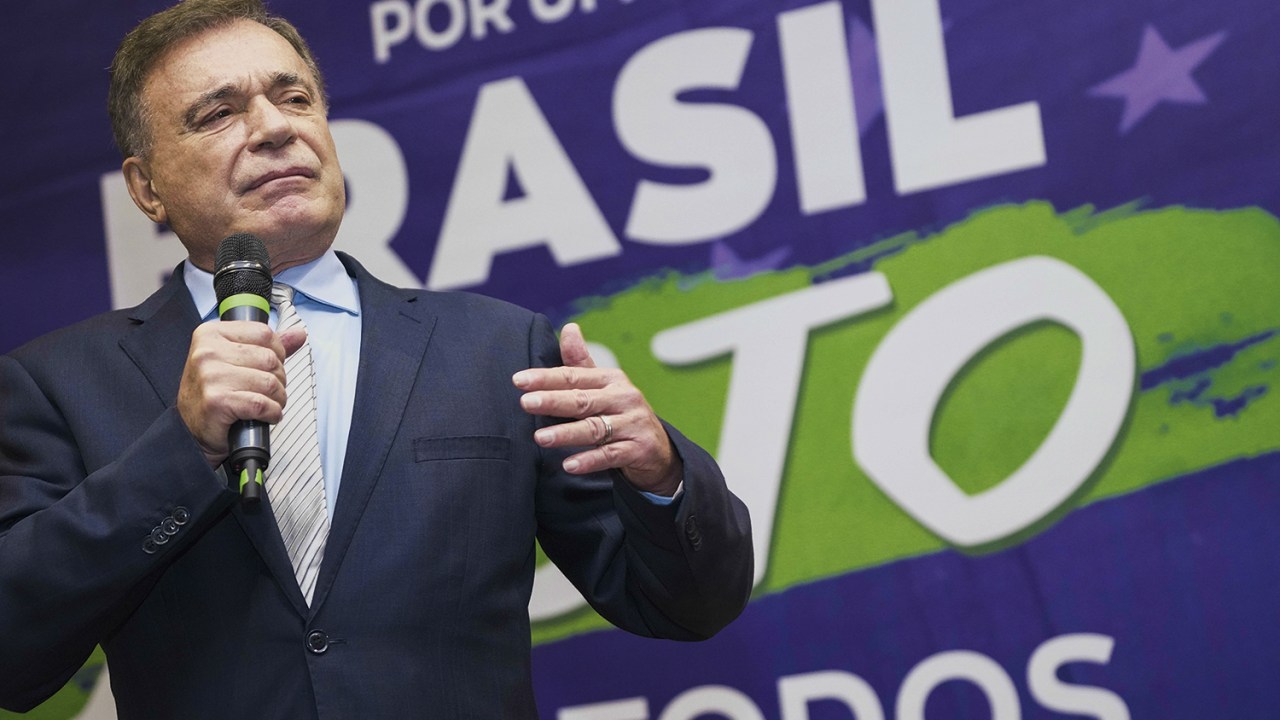 FIADOR - Alvaro Dias: o senador mantém bancada na Casa unida em torno de Moro -
