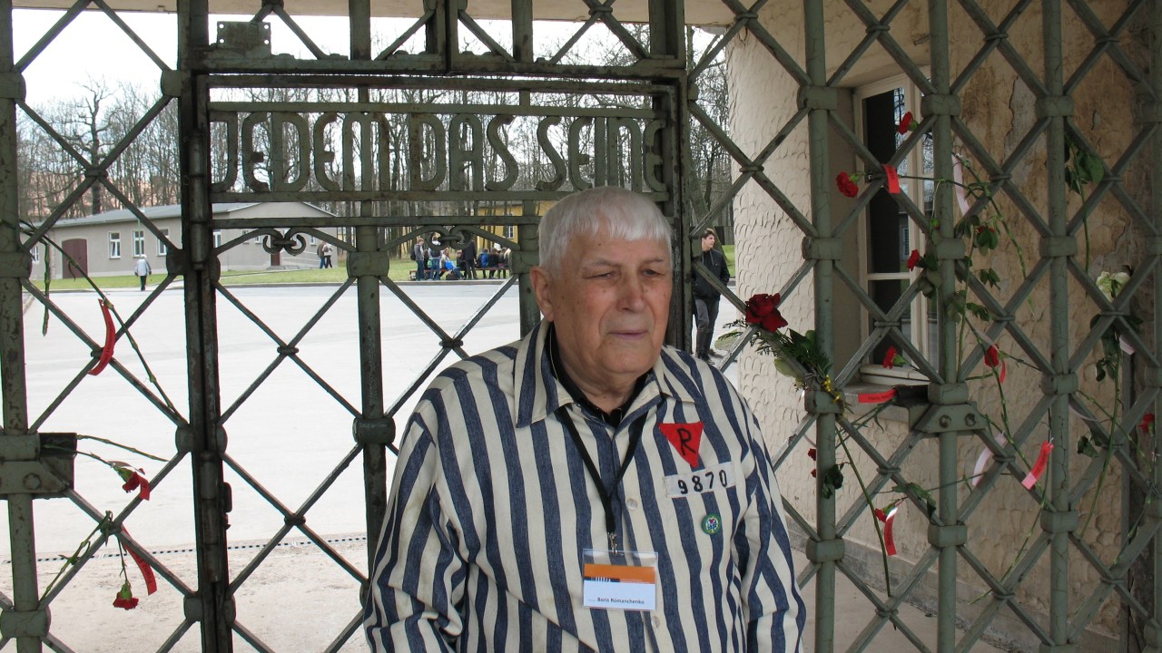 Sobrevivente do Holocausto, Boris Romantschenko, morreu em ataque aéreo russo que atingiu seu apartamento em Kharkiv.