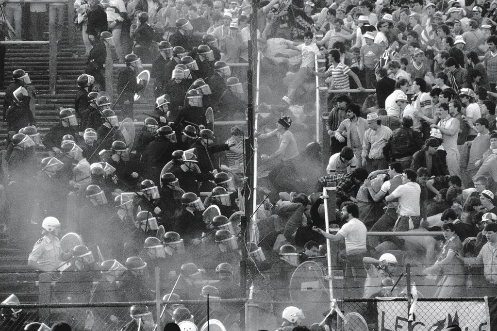 HOOLIGANS - Bélgica, 1985: 39 mortos antes de Liverpool e Juventus -