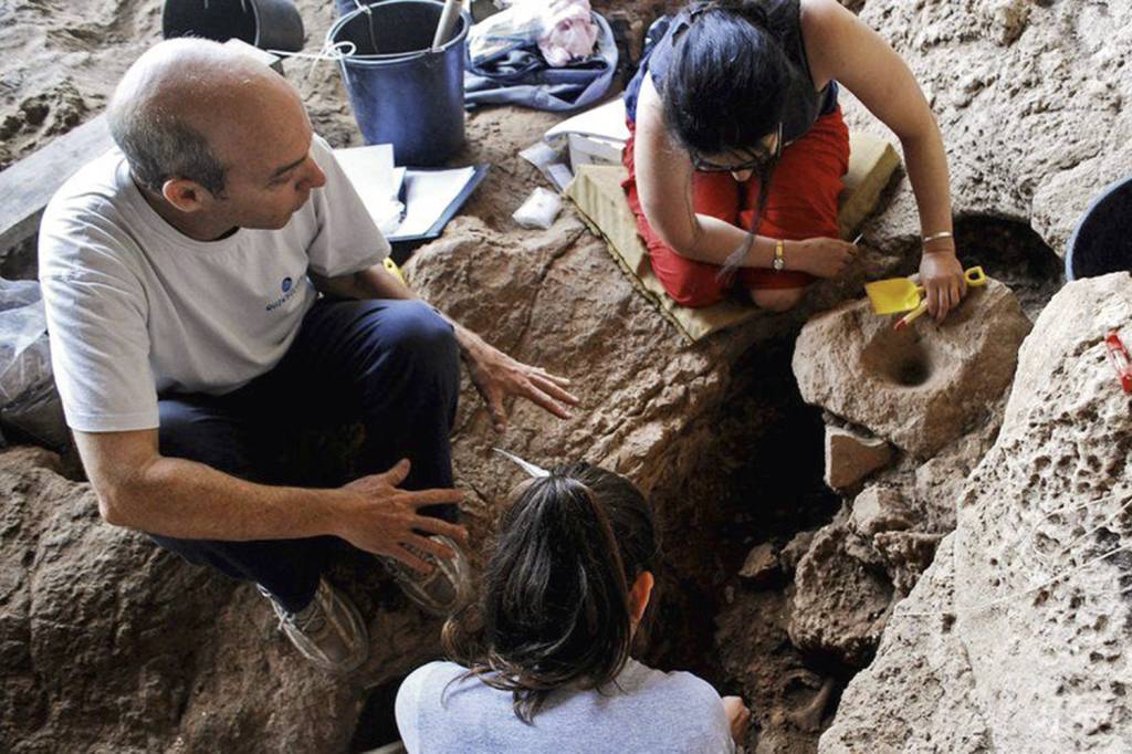 VELHO HÁBITO - Vestígios encontrados de produção em Israel: há 13 000 anos -