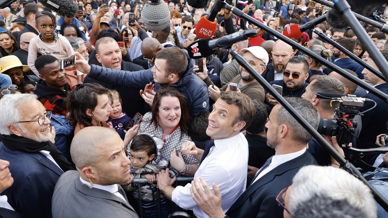 FRANCO FAVORITO - Emmanuel Macron em campanha: menos comícios e debates, mais tempo para tratar de “coisas sérias” -