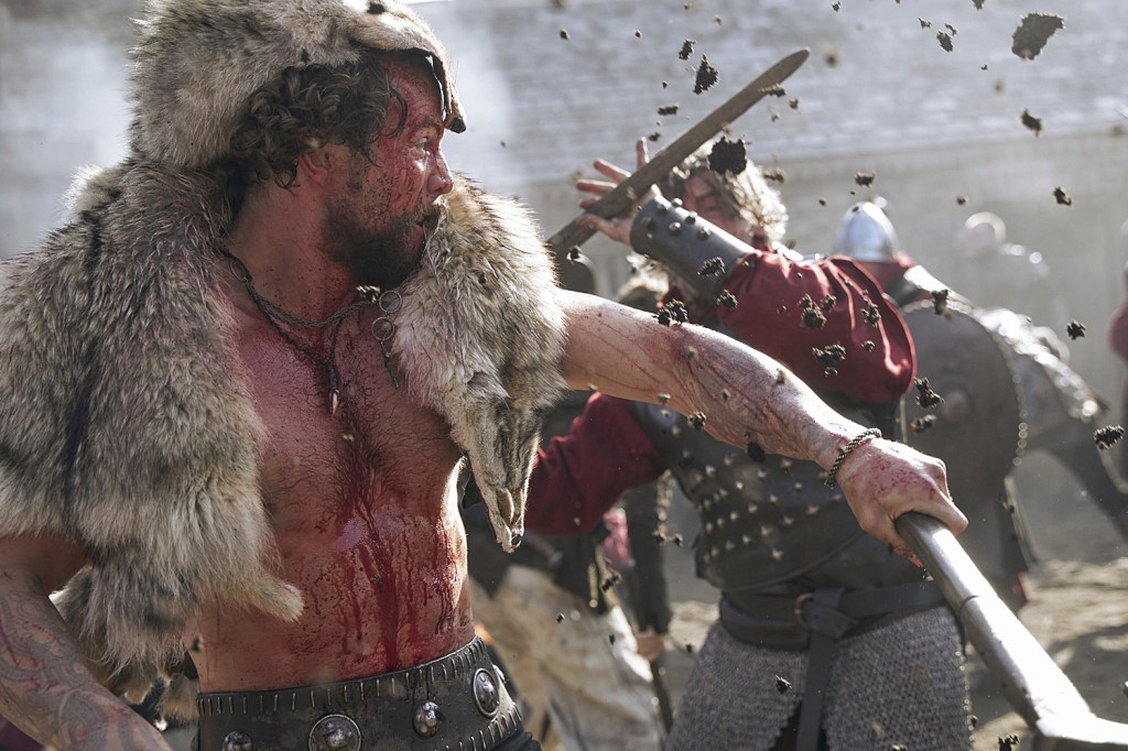 LUTA DE SANGUE - Cena da primeira temporada de Vikings: Valhalla: a trama é baseada em personagens históricos -