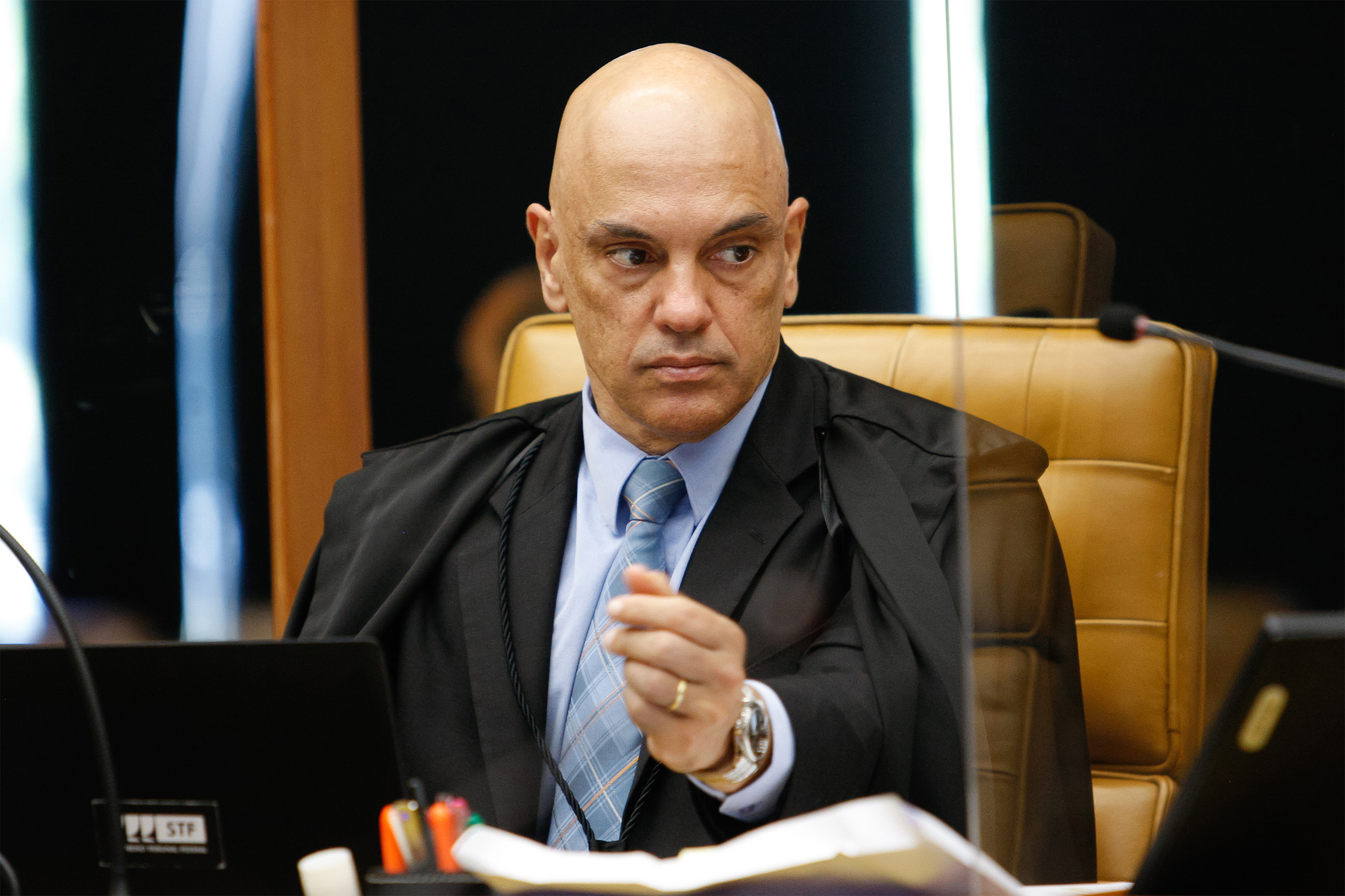 Alexandre de Moraes ganha nova arma contra Bolsonaro no STF | VEJA