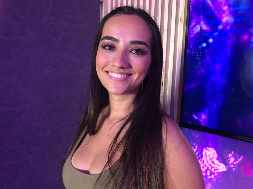 Rafaella Ballarin, 25 anos, apostou na maquiagem inspirada na série ´Euphoria´, da HBO, para ir no Lollapalooza