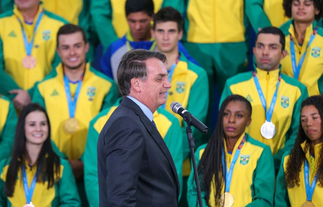 Bolsonaro recebeu atletas brasileiros após desempenho histórico no Pan de Lima 2019 -