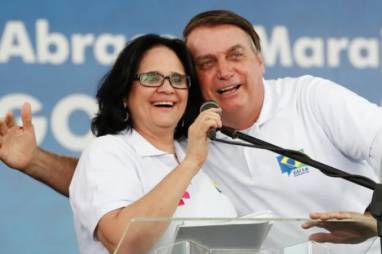 RELIGIÃO - Curso foi elaborado por Damares, ministra evangélica de Bolsonaro