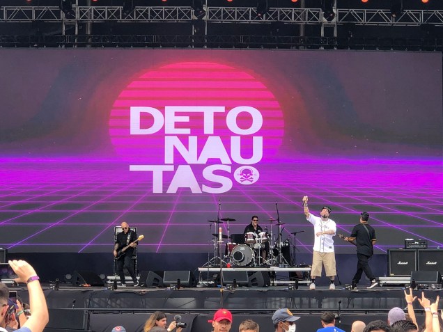 A banda Detonautas se apresenta no Lollapalooza em 2022 -