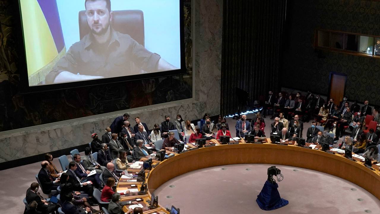 Presidente ucraniano, Volodymyr Zelensky, durante discurso ao Conselho de Segurança da ONU. 05/04/2022