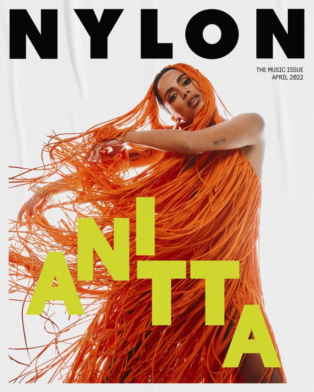 Anitta na capa da revista 'Nylon': a cantora foi acusada de promover turismo sexual no Brasil e foi às redes sociais dizer que a fala foi tirada de contexto -
