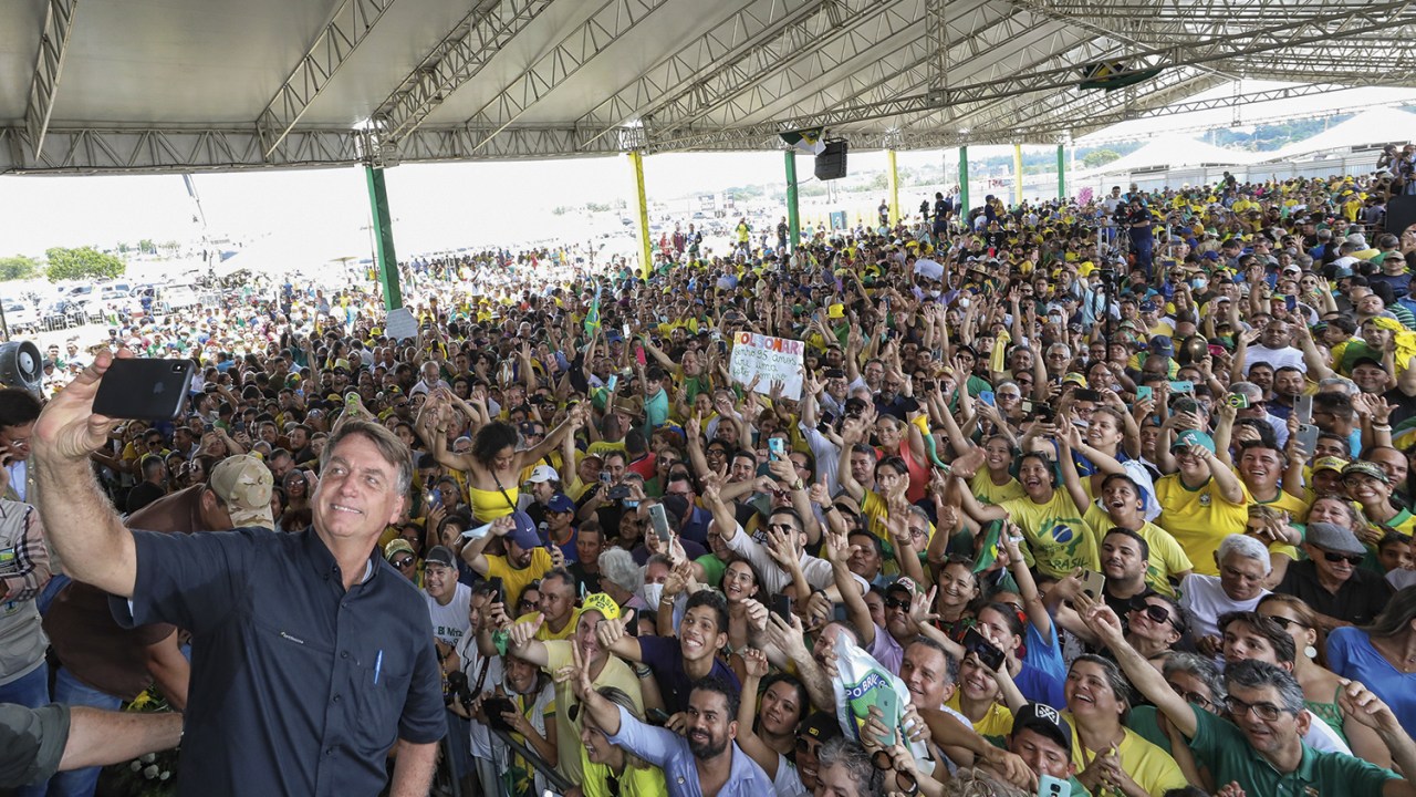 MAIS CONTIDO - Bolsonaro: menos instável, o presidente tem se dedicado a ações capazes de carrear votos -