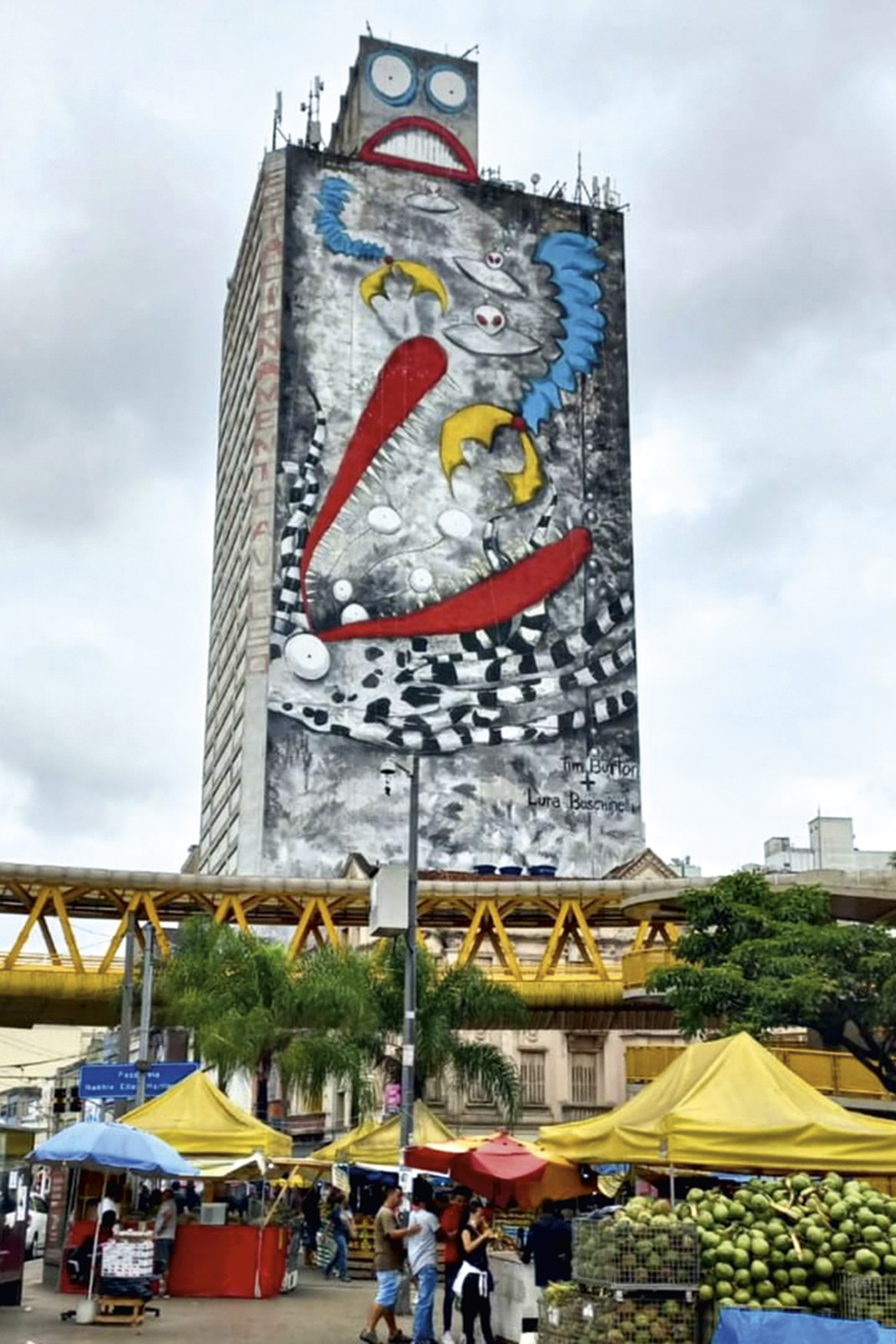 STREET ART - Mural em São Paulo: desenho do cineasta adorna prédio -