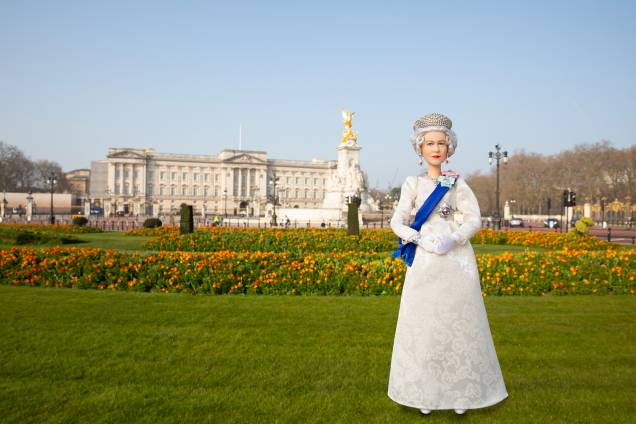 Boneca da Rainha Elizabeth II -