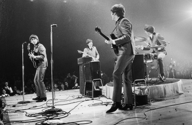 Apresentação dos The Beatles, no Washington Coliseum, nos Estados Unidos em Fevereiro 1964.