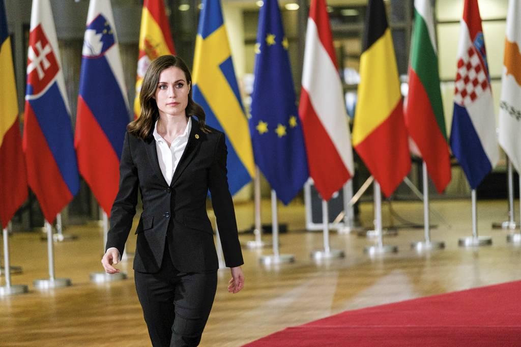 GettyImages-1238736938.jpg REVISÃO - A primeira-ministra Marin: a Finlândia estuda deixar a neutralidade -