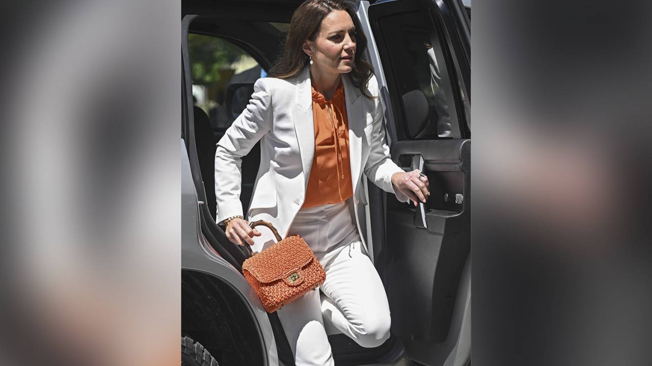 FEBRE - Kate Middleton: a aparição com bolsa vintage dos anos 1960 fez a peça esgotar em plataforma de venda -