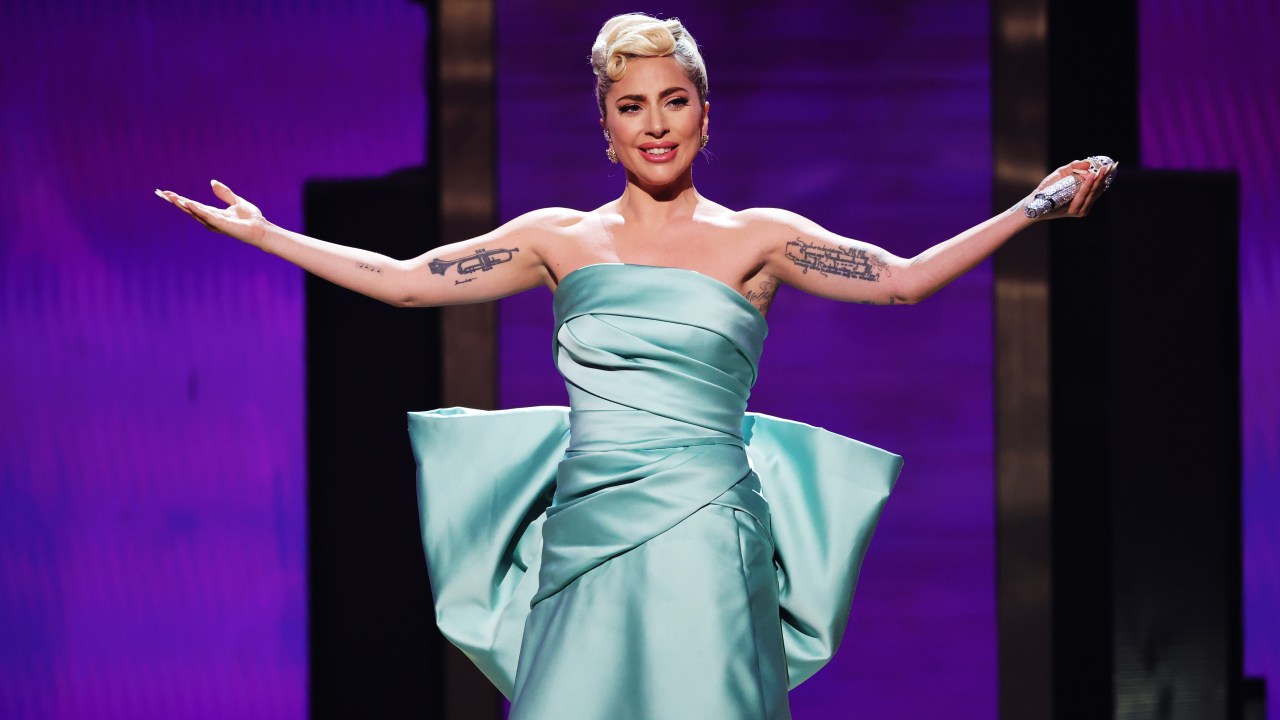 A cantora Lady Gaga se apresenta no Grammy 2022