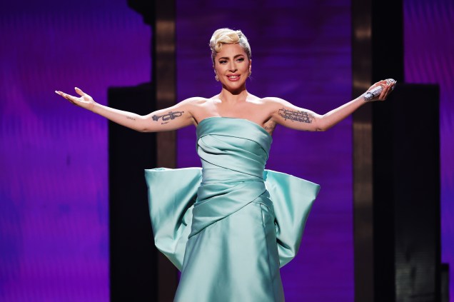 A cantora Lady Gaga se apresenta no Grammy 2022