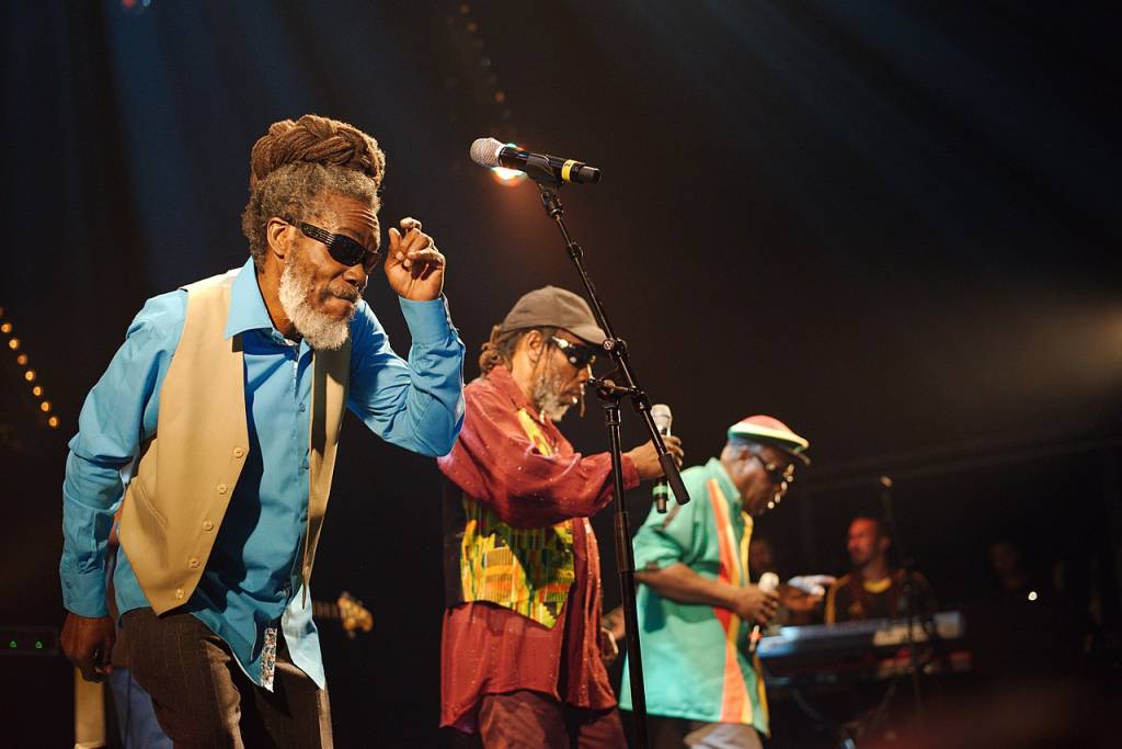 A dupla tragédia que levou uma lendária banda de reggae ao fim