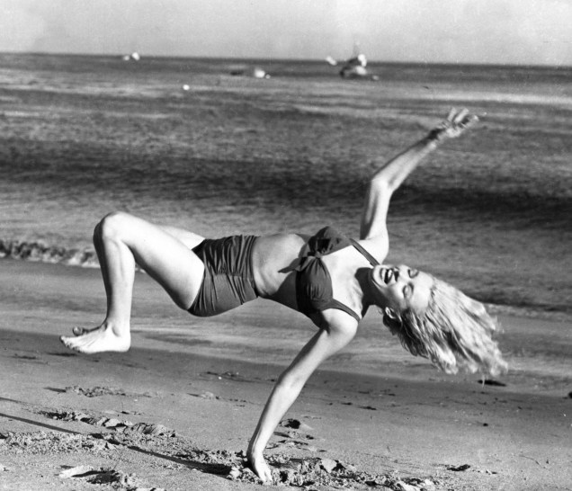 Marilyn, durante uma pausa nas filmagens na década de 50, em Hollywood, Los Angeles -