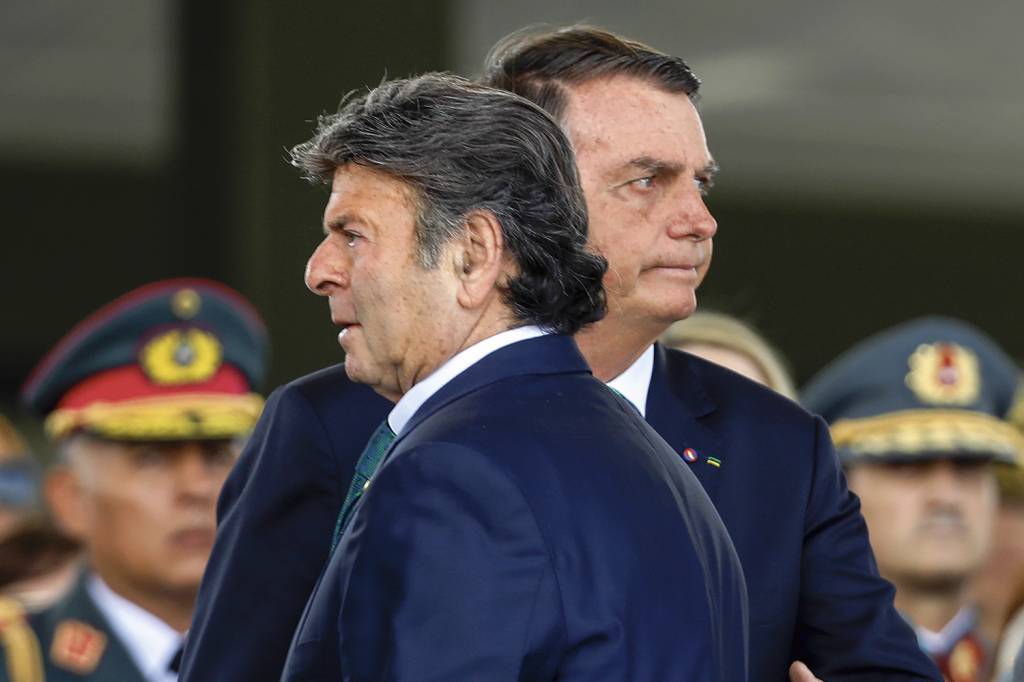 UM PRA LÁ, OUTRO PRA CÁ - Luiz Fux e Bolsonaro: nova crise entre poderes pode chegar até a eleição -