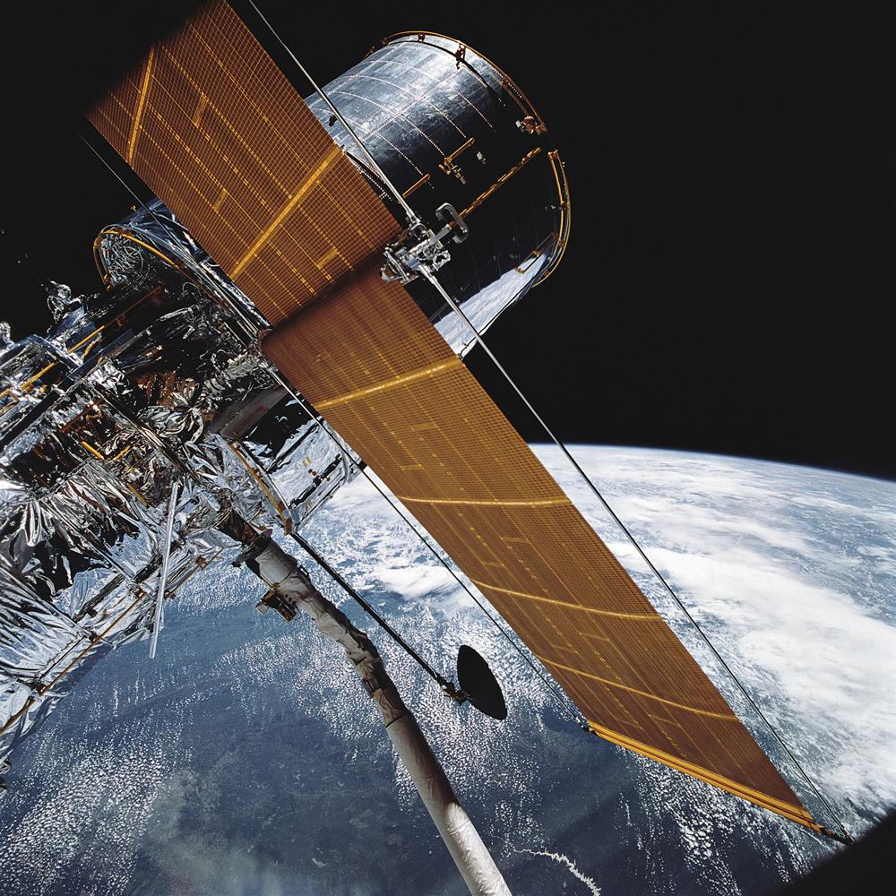 Telescópio espacial Hubble atravessa céu do interior paulista; saiba como observar