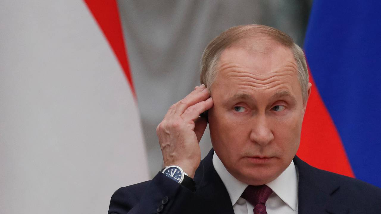 Russian President Vladimir Putin gives a press conference with Hungarian Prime Minister after their meeting at the Kremlin in the Moscow on February 1, 2022. (Photo by YURI KOCHETKOV / POOL / AFP)