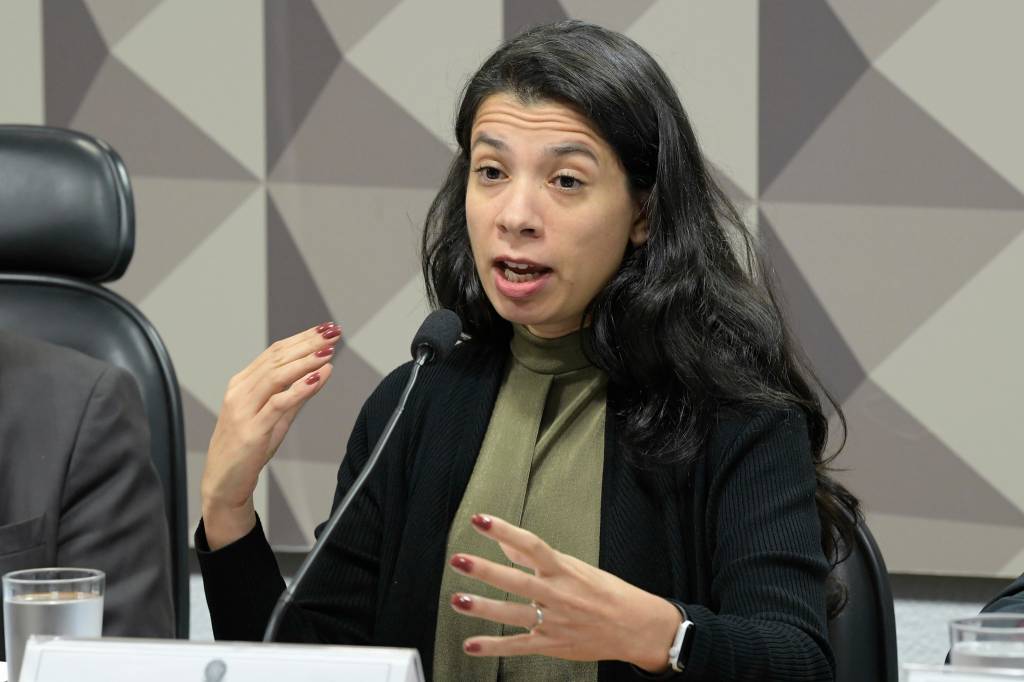 Agnes da Costa pode ser vetada para Aneel por ser do conselho da Petrobras