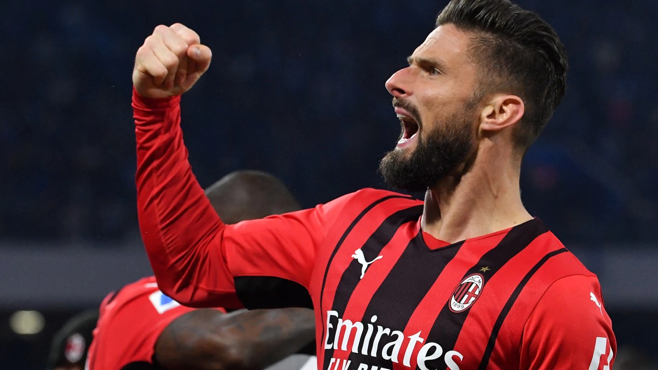 Giroud, atacante do Milan: time lidera o Campeonato Italiano