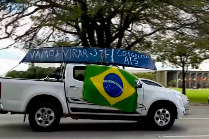 2020 04 19 Manifestação Protesto Passeata Bolsonaro AI-5 Quartel General do Exército Brasília