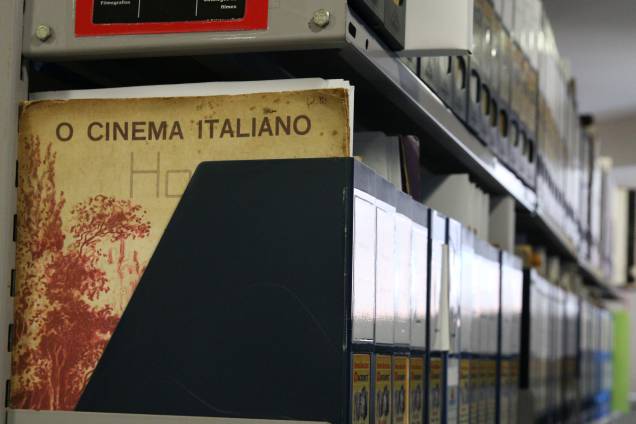 Biblioteca da Cinemateca Brasileira, situada na região da Vila Mariana em São Paulo, inteinamente reformada, após, quase 2 anos fechada, será reinaugurada hoje, 13/05/2022.