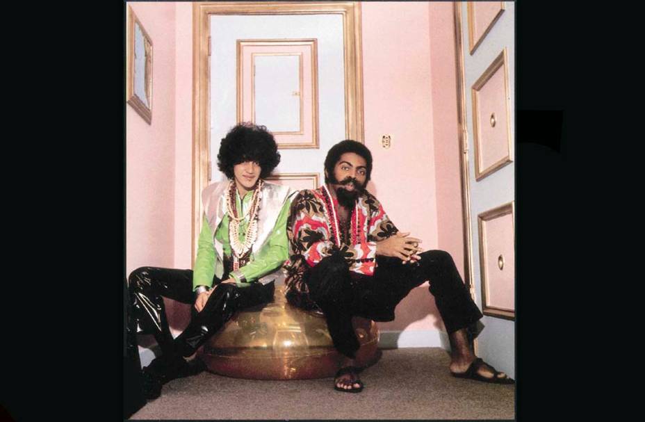 Caetano Veloso e Gilberto Gil no exílio em Londres, 1968.